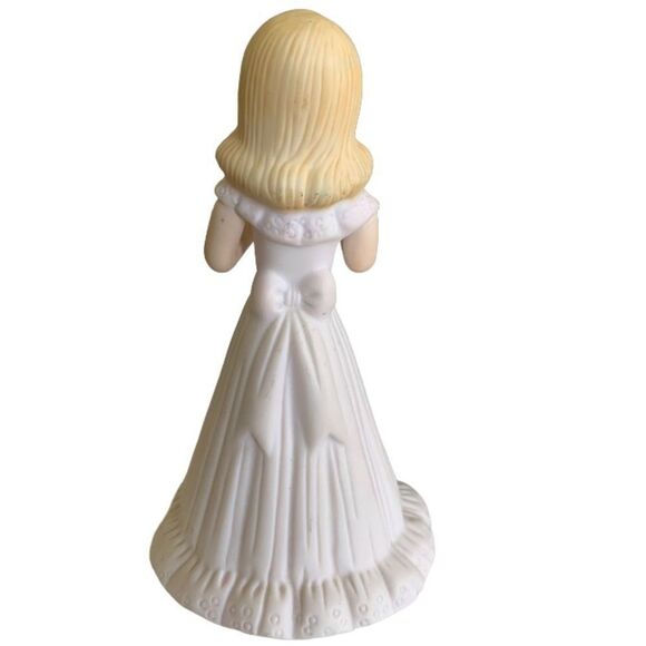 Enesco Growing Up Birthday Girls Figurine – Age 9 (1981) - Picture 5 of 7